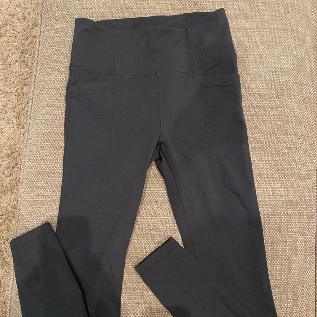 Charcoal Grey Athleta Leggings.